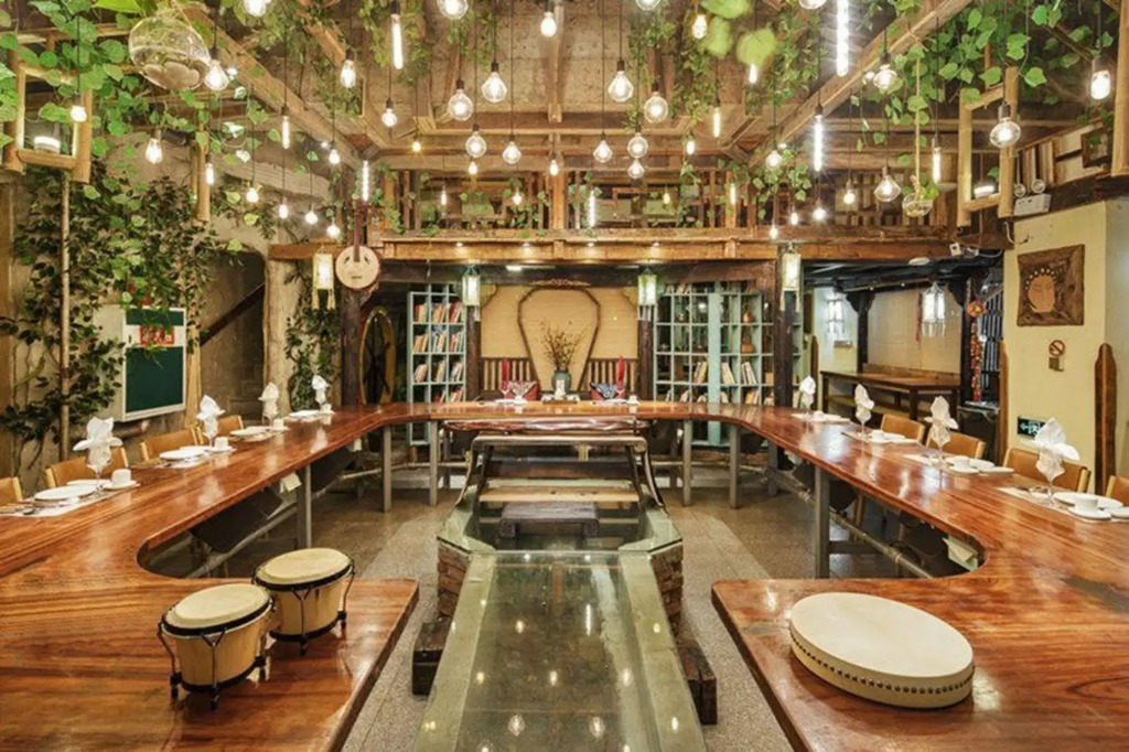 Chongqing Baijuyi Art Homestay