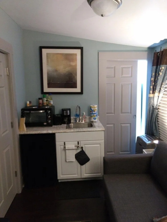 Beautiful Downtown Indy Guest Homes