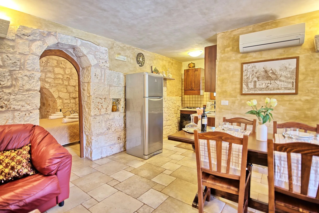 Trullo Santo Stefano by PosarelliVillas