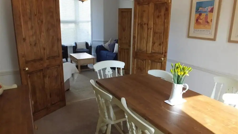 Lyndale House, Tenby