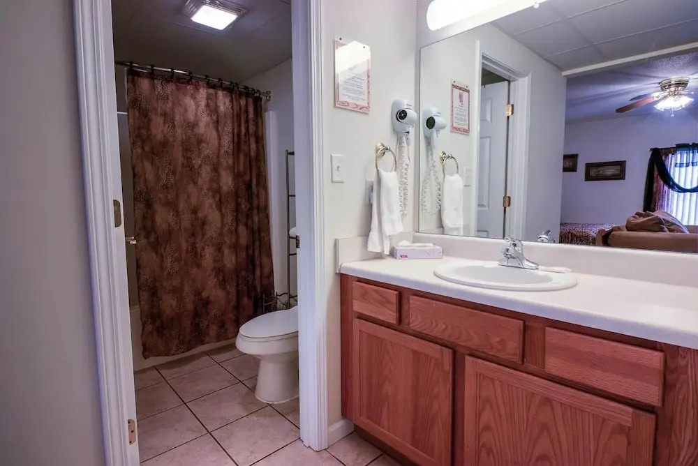 Whispering Pines 611