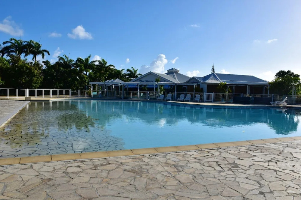 Studio in Saint-françois, With Pool Access and Furnished Terrace - 2 k