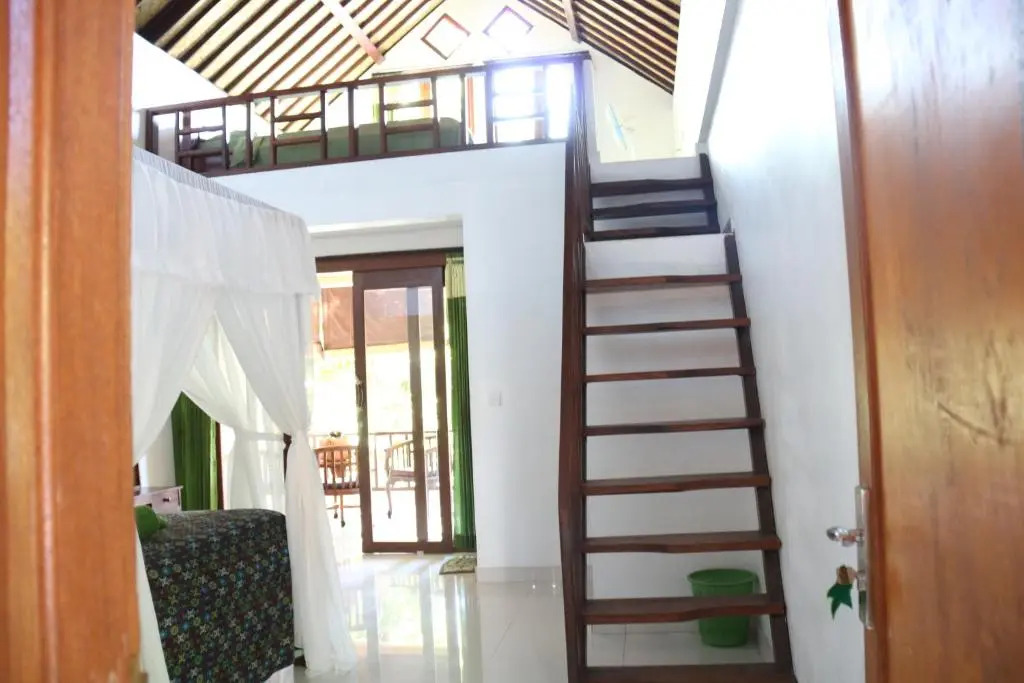 Blue Star Bungalows & Cafe