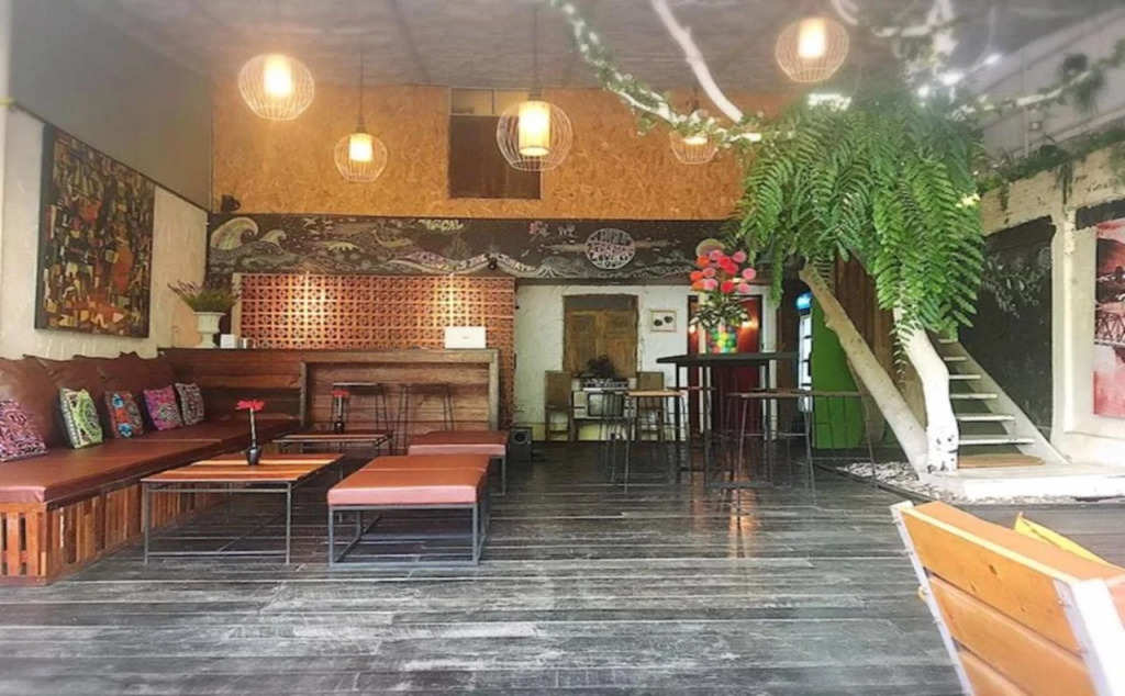Sleep Ping Bed & River Bar - Hostel