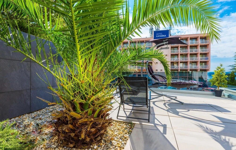 Stunning Home in Selce With 4 Bedrooms, Wifi and Outdoor Swimming Pool