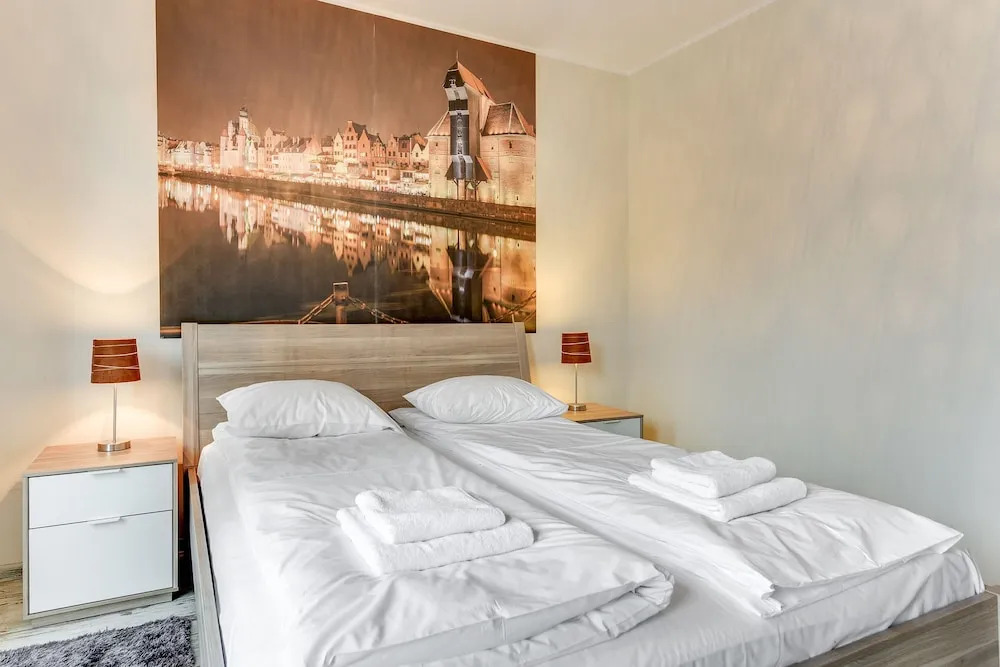 Flats For Rent - Chmielna Riverside