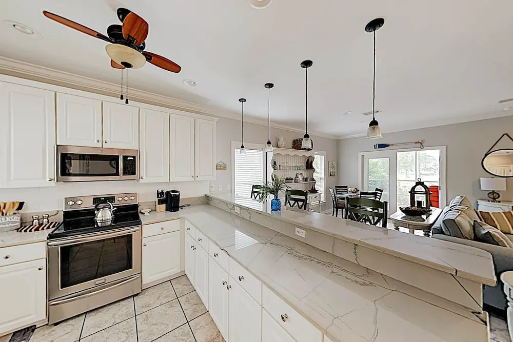 New Listing! Lovely On 18th Hole W/ Golf Cart 3 Bedroom Home