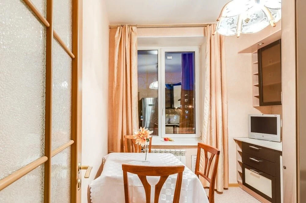 Apartment on Leninskiy 159