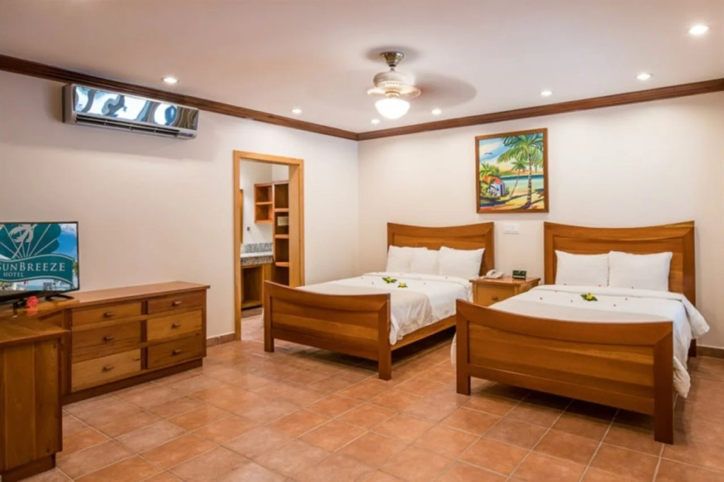 SunBreeze Hotel