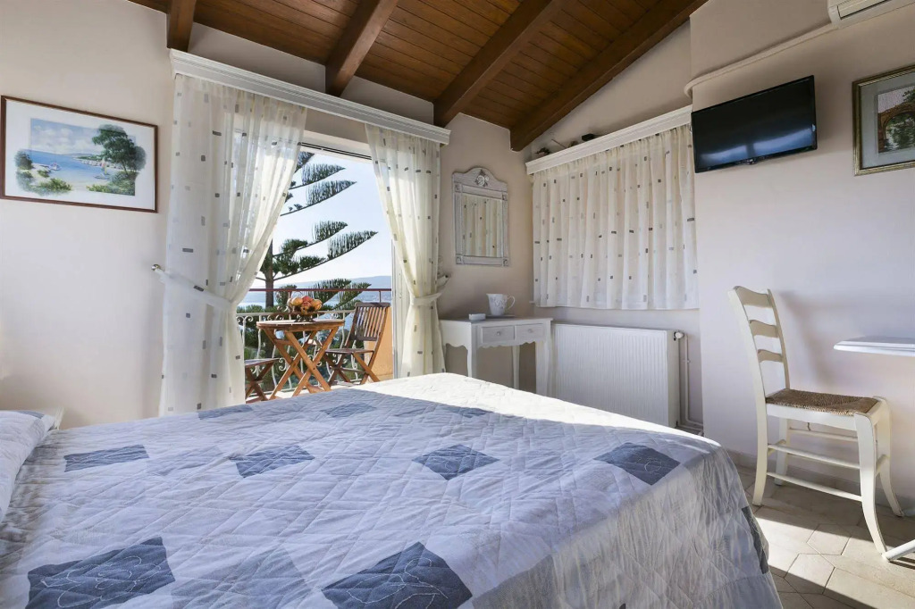 Panorama Fanari studios and apartments