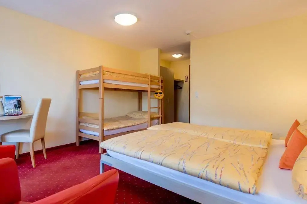 Hotel Alex