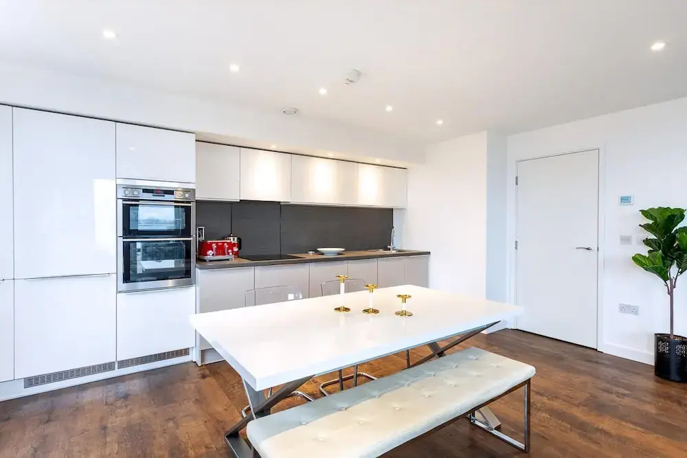 Stunning Brentford Penthouse