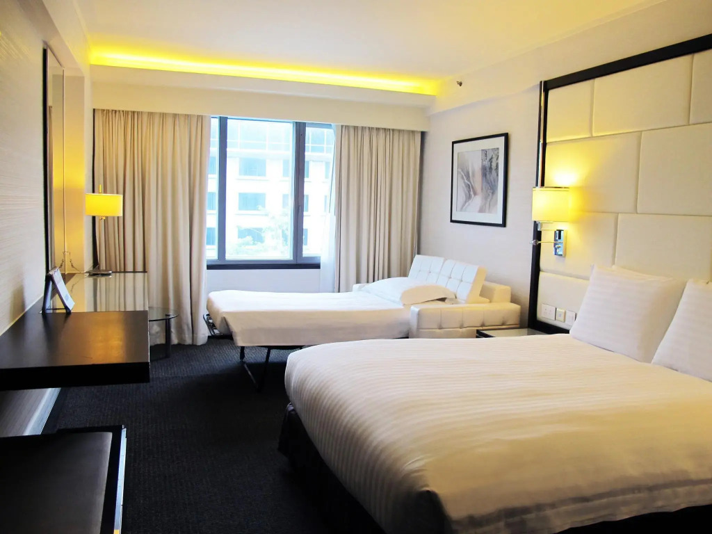 Regal Airport Hotel