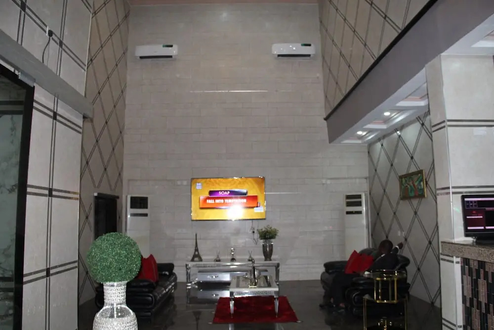 Choice gate Hotel and Suites