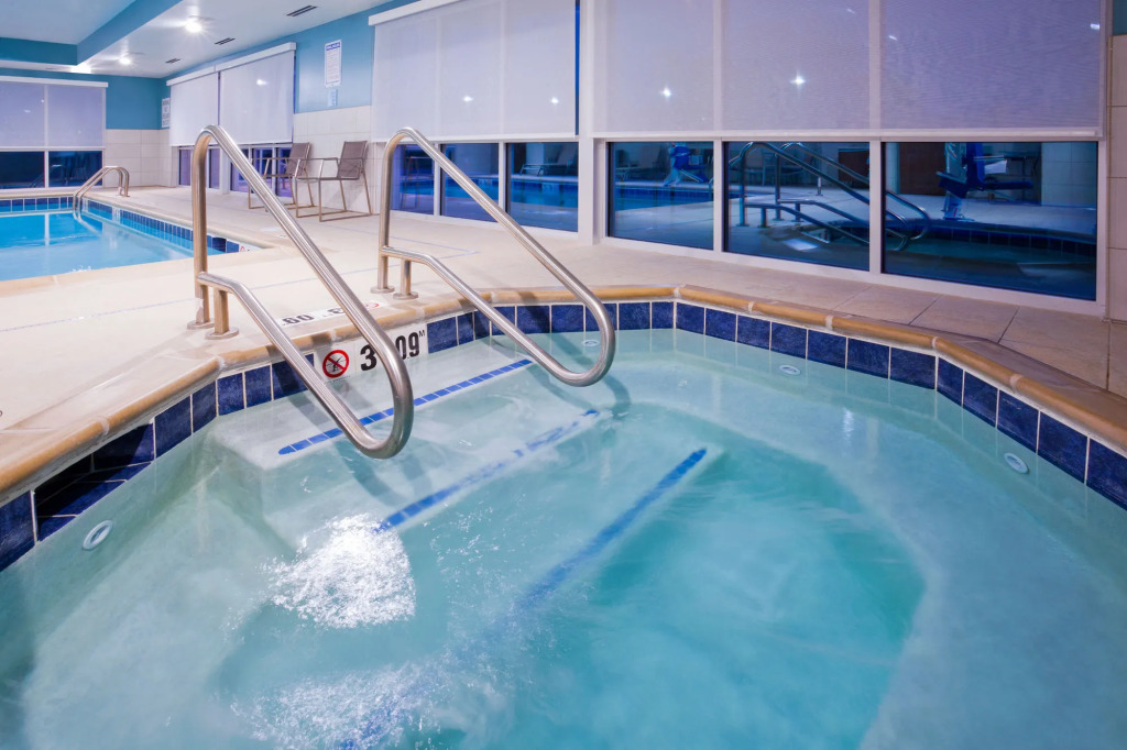 Holiday Inn Express and Suites Des Moines Downtown by IHG