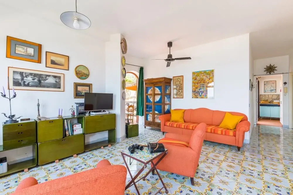 Panoramic Sea-View Apartments with Terrace, Marina della Lobra