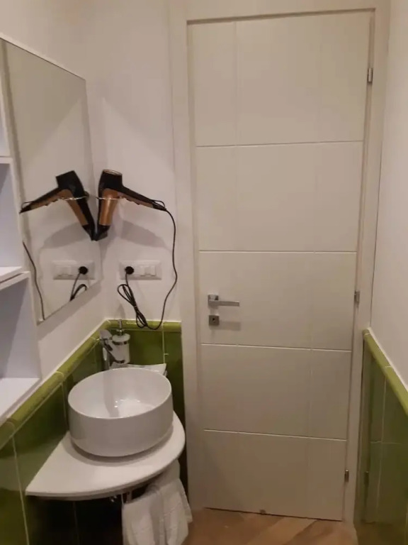 Apartament "CARPE DIEM" in the Historical center 680mt,half mile, 10 minutes away from main square, accessible by 59 steps