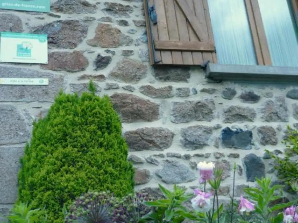 Gîte familial pour 6 pers. avec cheminée à Sauvain - FR-1-496-94