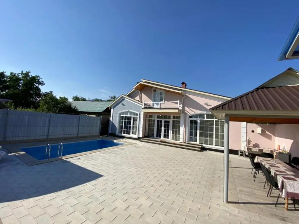 Vandam Guest Villa