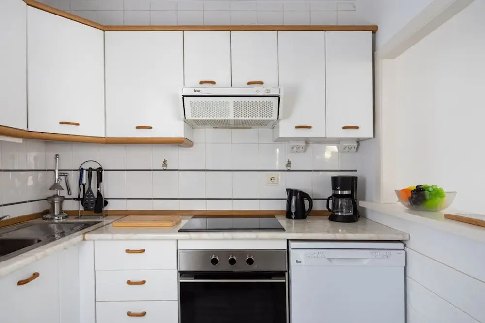 Apartment - 2 Bedrooms with Pool and WiFi - 107805