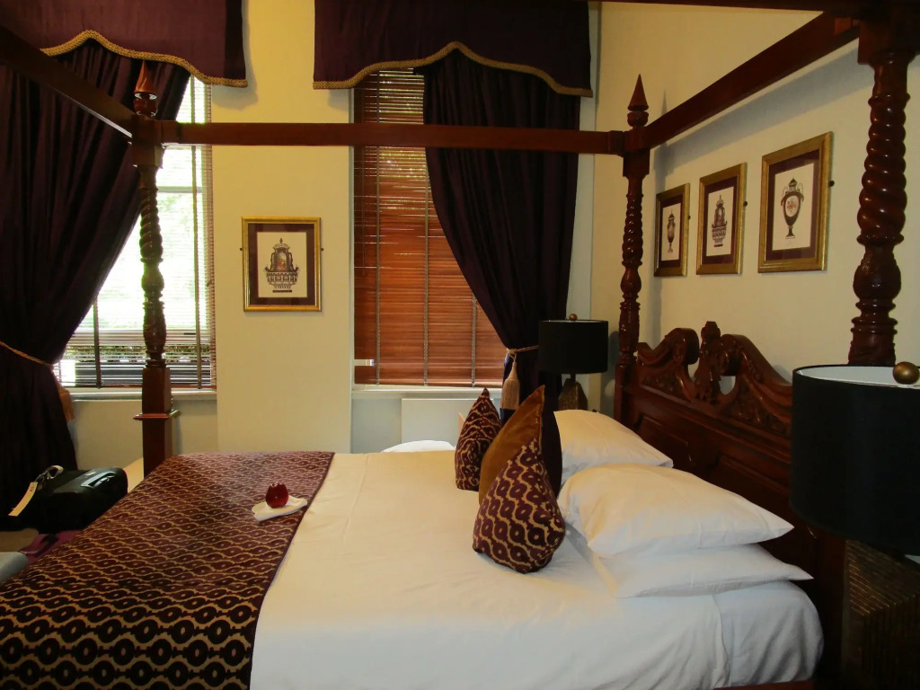 Twenty Nevern Square Hotel
