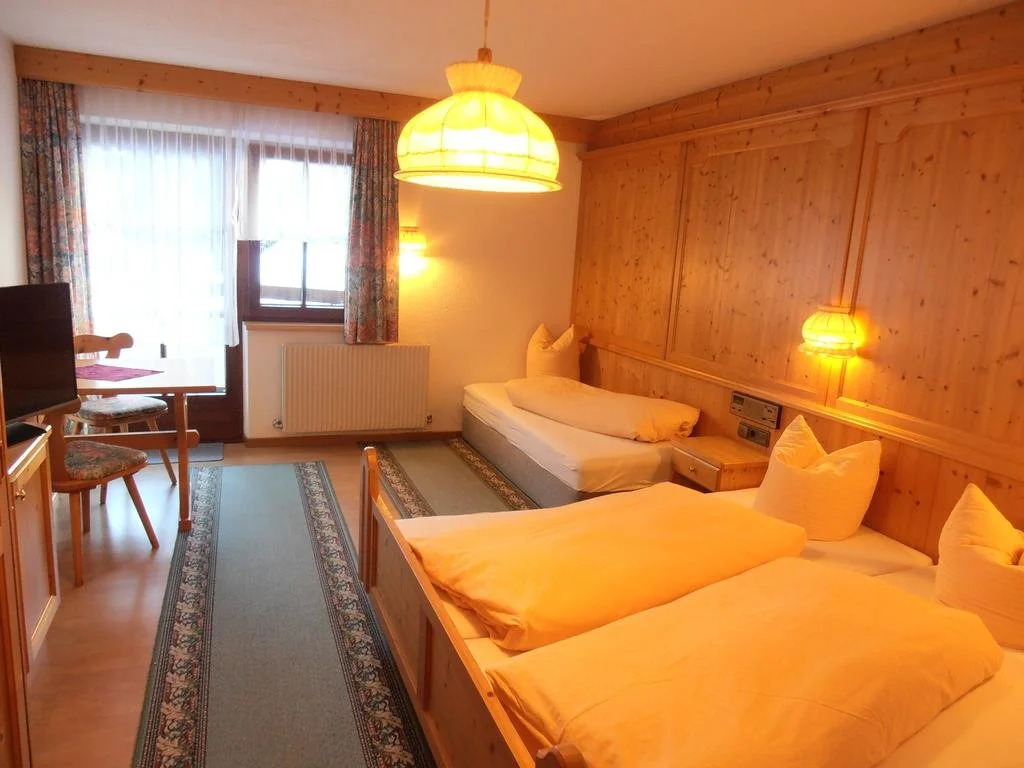 Haus Dorfplatz- Silvretta Card Premium inklusive