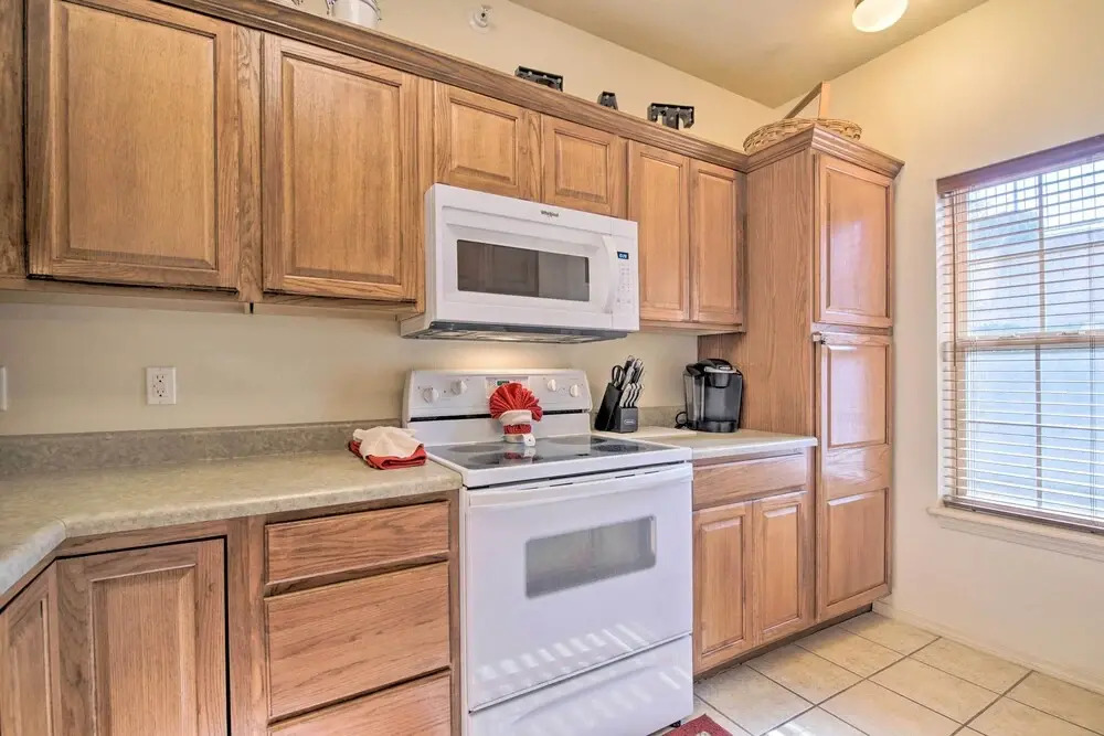 Pool Access & Private Patio: Branson West Condo!