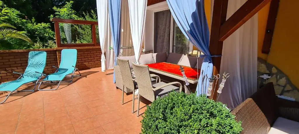 Belloapartamento Ház Balatonkenese, Strand 800m, Jakuzzi