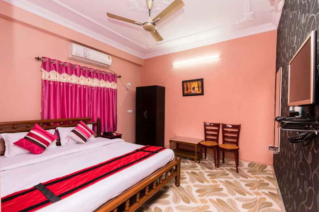 New Ashoka Hotel By OYO Rooms