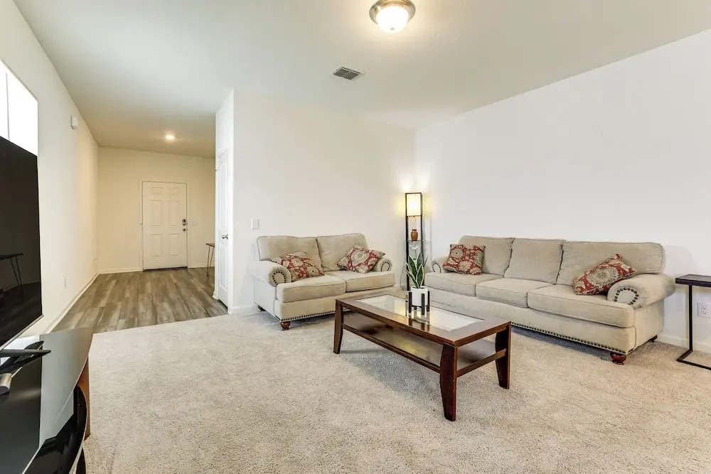 Pool Access: Family Home w/ Yard Near Lackland AFB