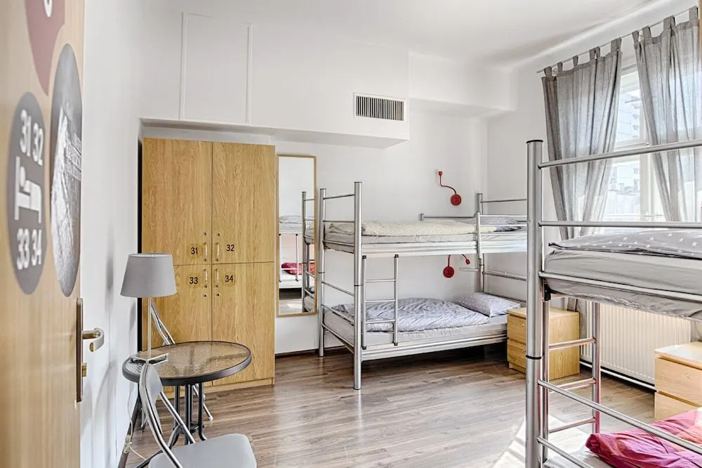 Max Berg Hostel