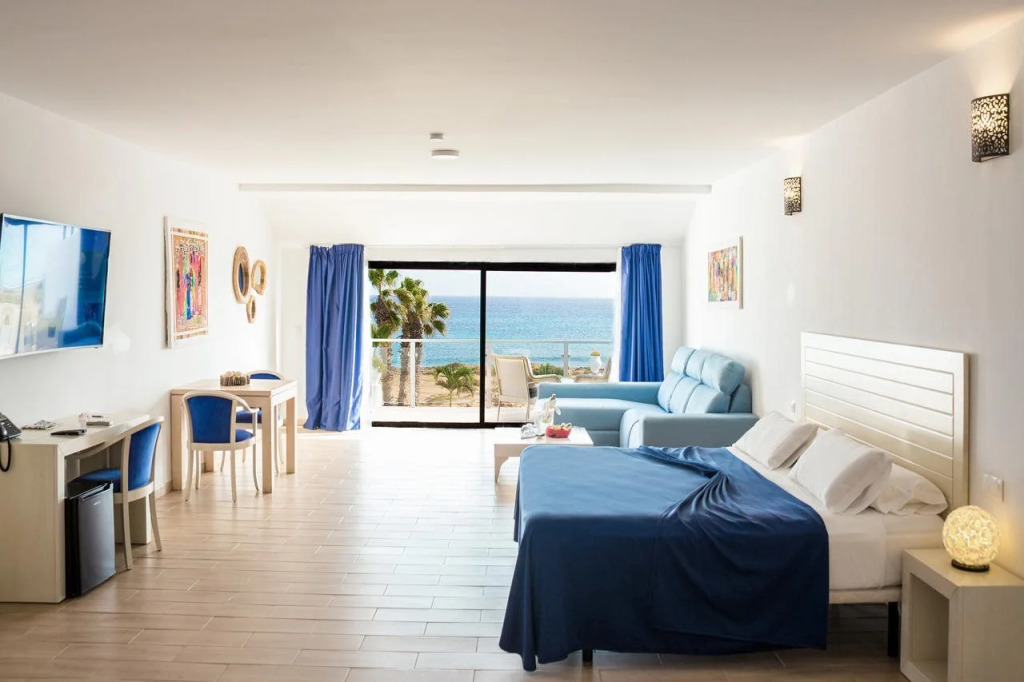 Hotel LIVVO Budha Beach