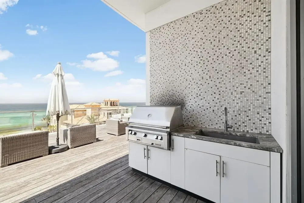 Luxurious Penthouse Condo With Stunning Gulf Views! #402 Viridian In Seagrove 5br Sleeps 12 5 Bedroom Condo by RedAwning