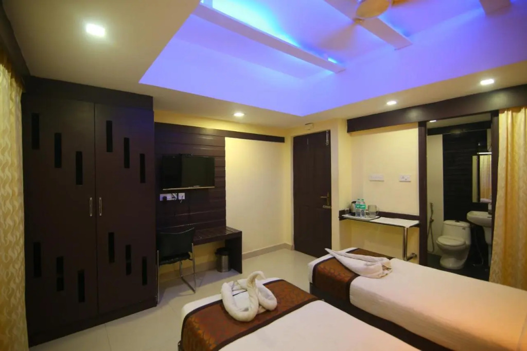 Hotel White Mount