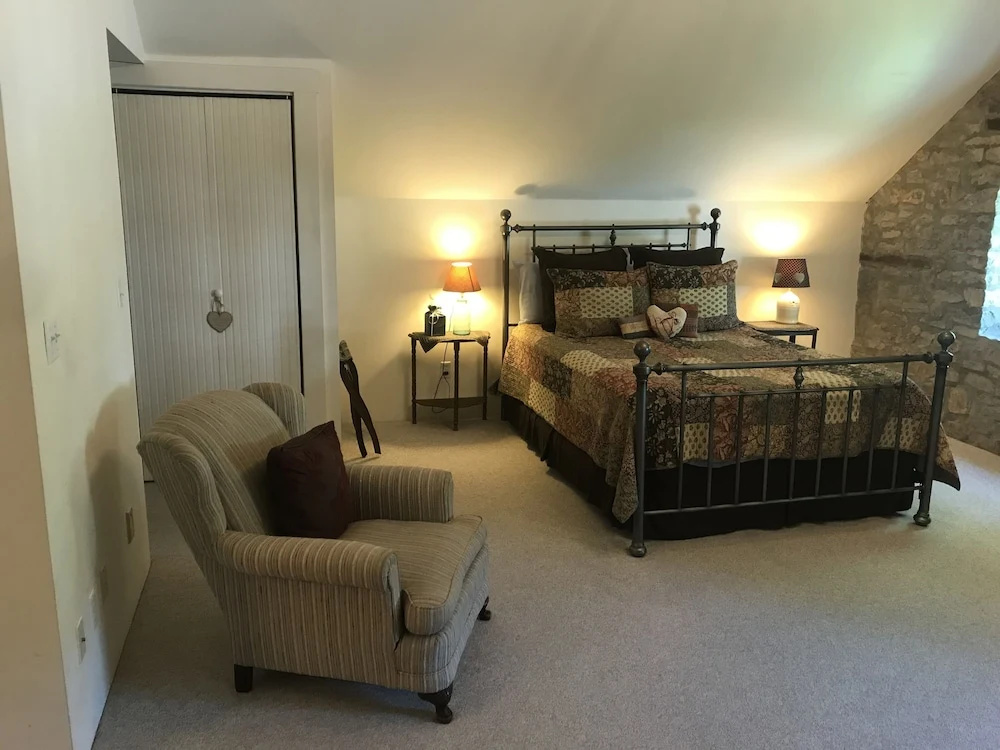 Corner George Inn Bed & Breakfast