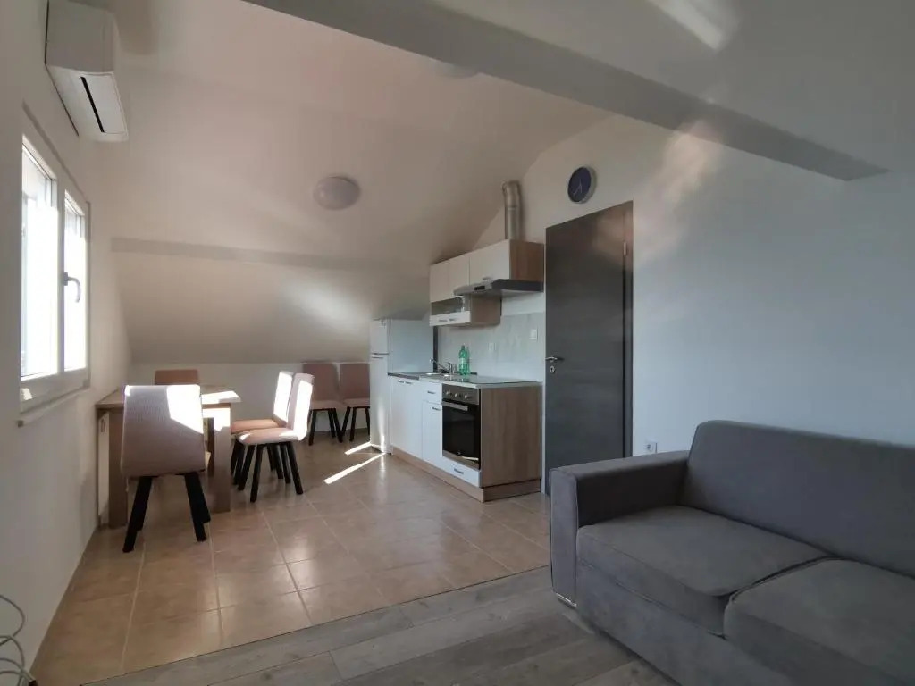 Apartment 2 Near the sea