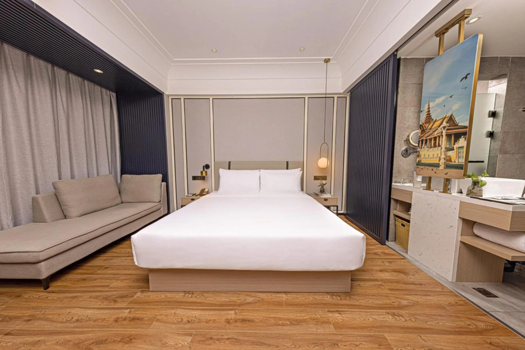 Maxx Phnom Penh Downtown By H World