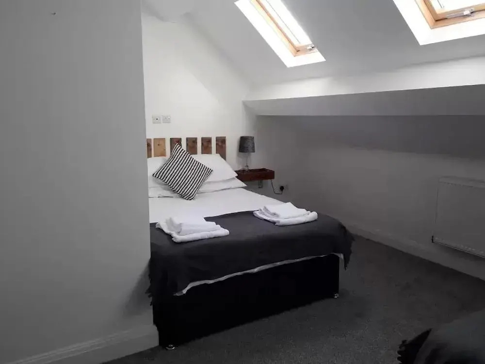 Molyneux Apartments