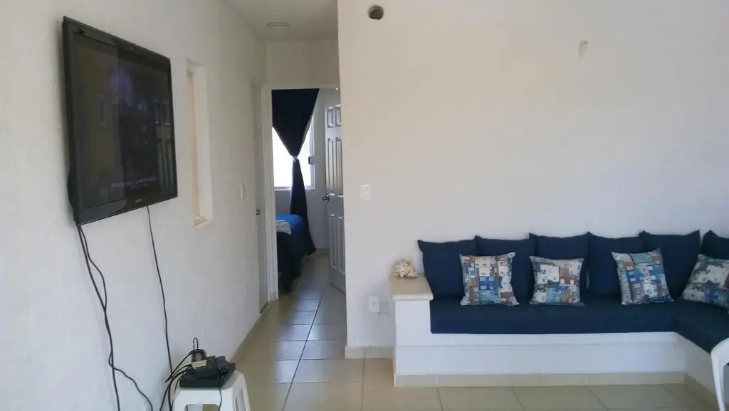 Departamento en Marina Diamante con lago y alberca