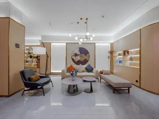 Elong Anyun Hotel (Haikou East High-speed Railway Station Fruit Market Branch)