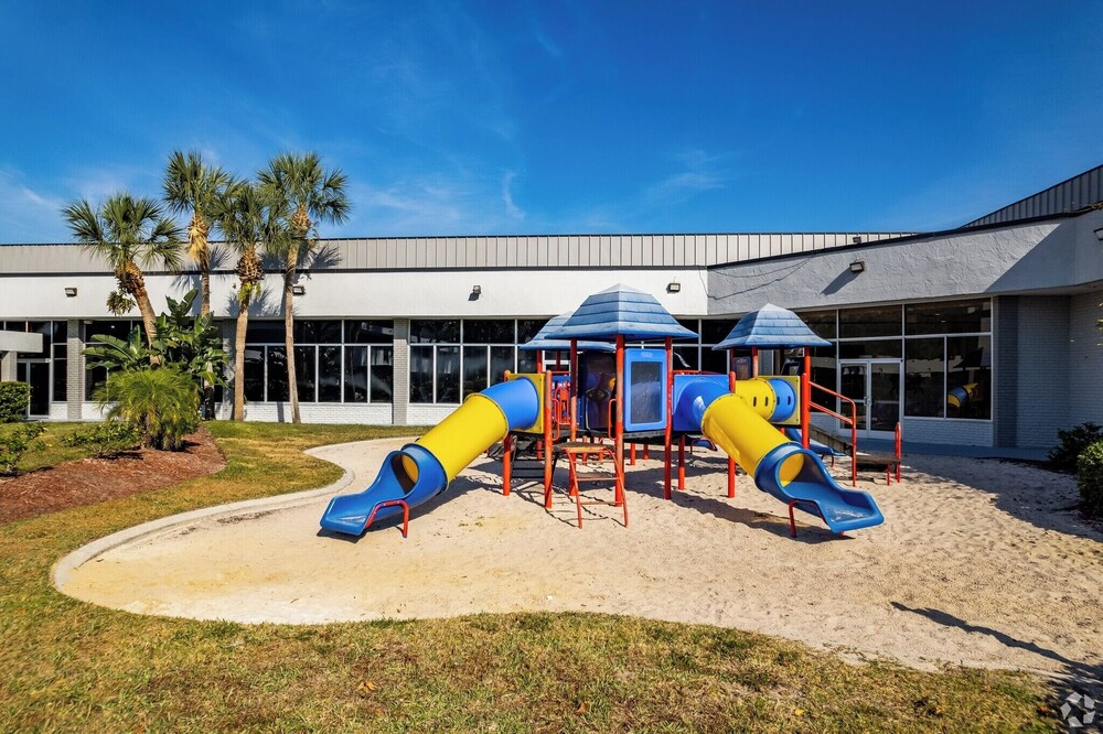 Landing Furnished Apartments Kissimmee near Disney Resort