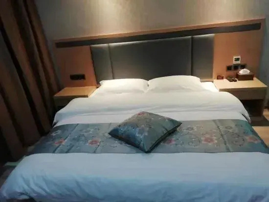 Hotels in Pomigzhi