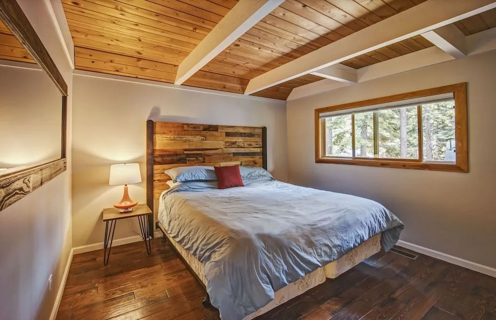 Serene Tahoe Cabin