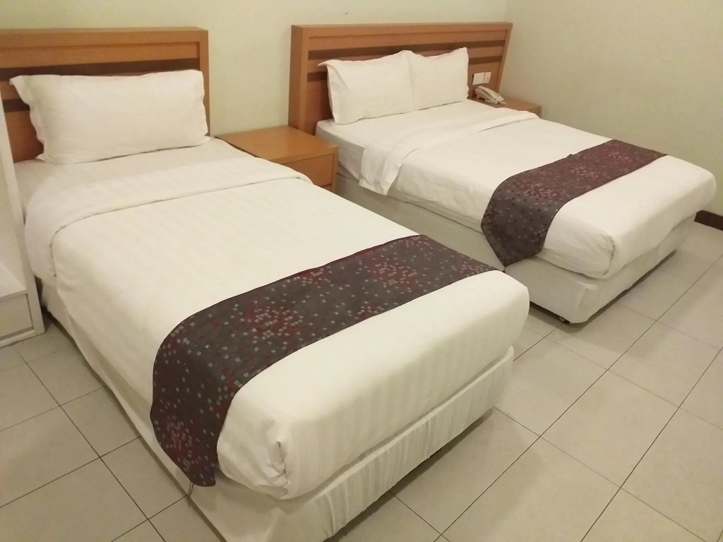 Transit Hotel