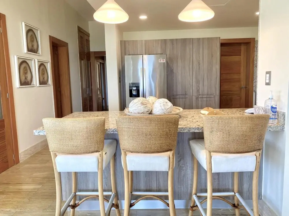 Georgeus 4BR Apartment at Blue Jacktar