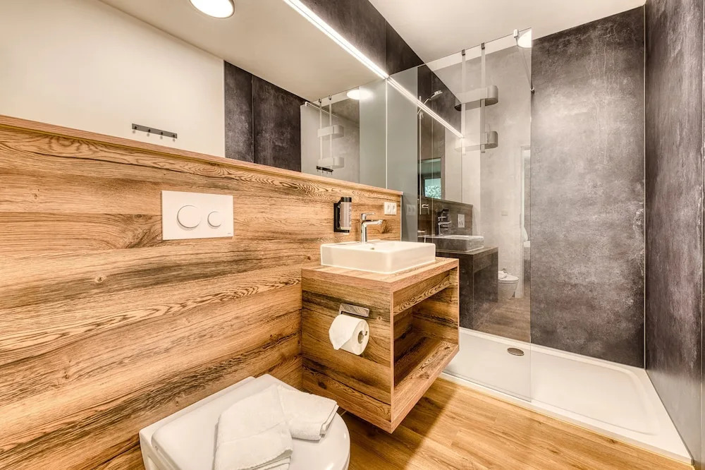 Brandnerhus Nr 15 - Balkon 3-zimmer Ferienwohnung