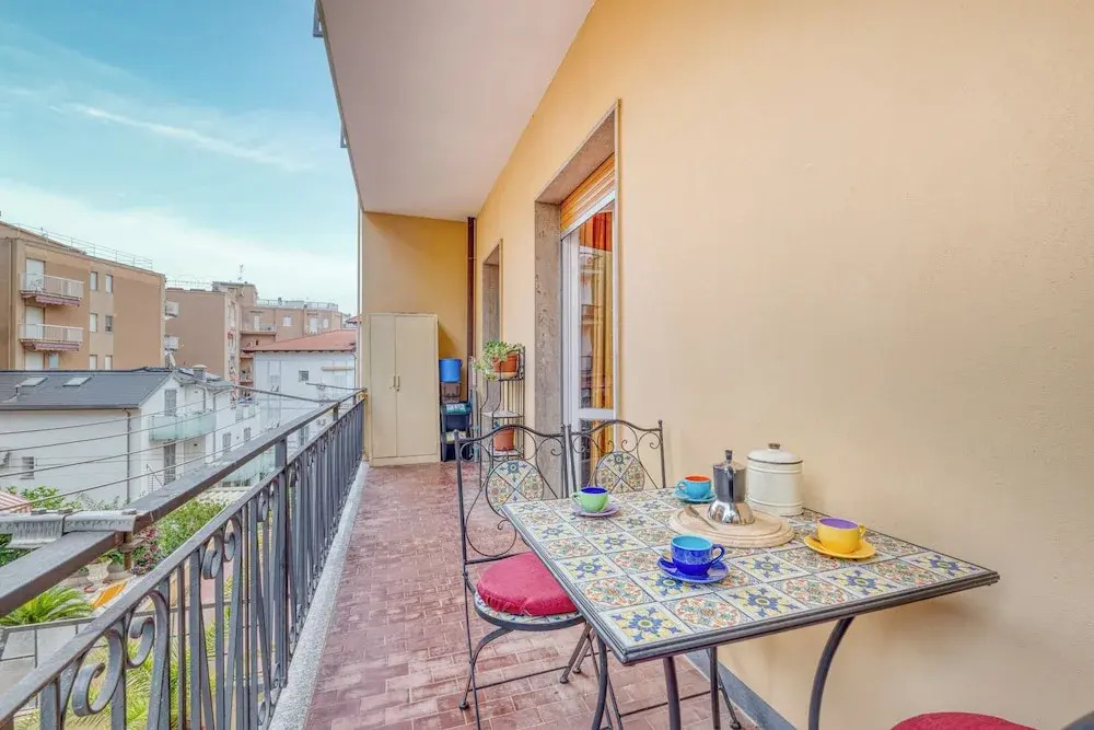 Tullia relax home 650m from the sea
