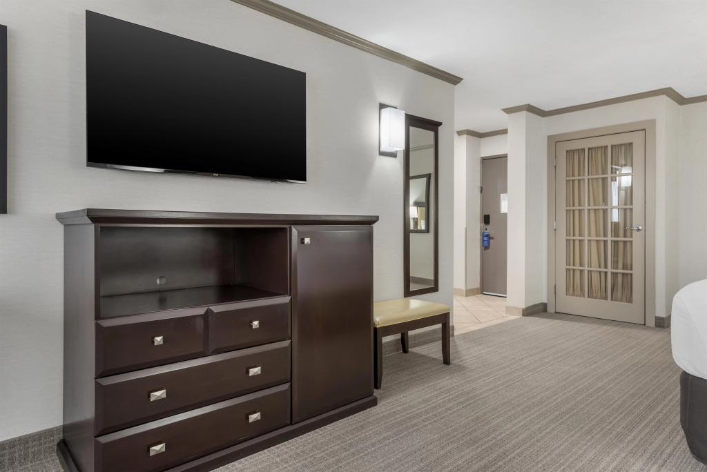 Best Western PLUS Port OCall Hotel