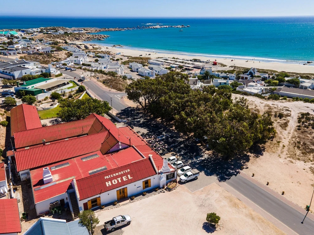 The Cottage Collection Paternoster