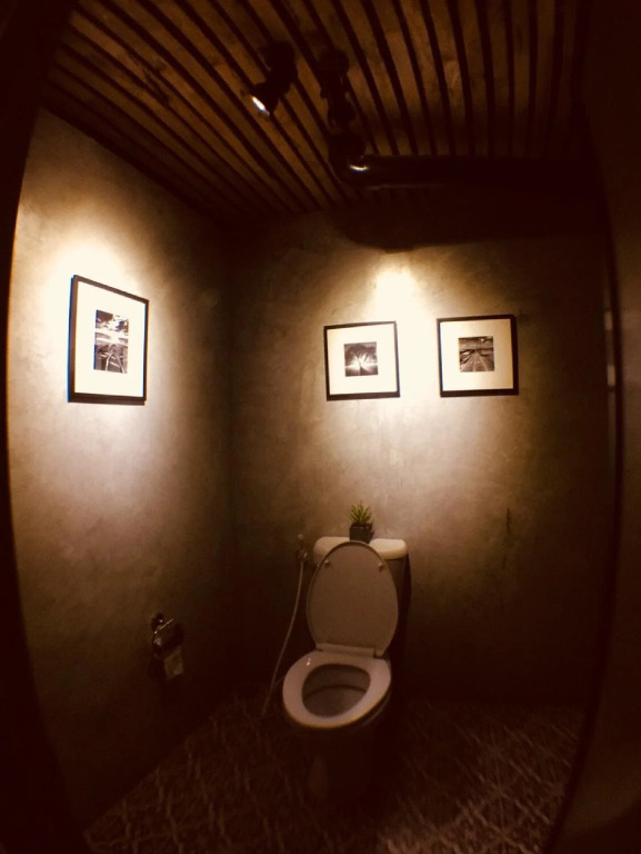 84 Gallery